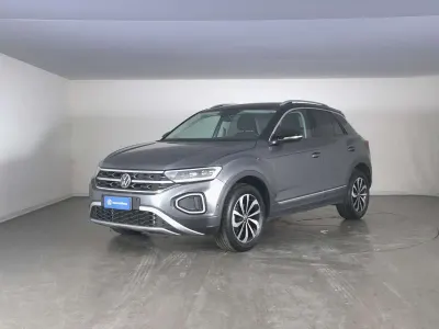 Usata VW T-Roc Style 150 CV (110 kW) 2023 Indium grey metallizzato nero SUV