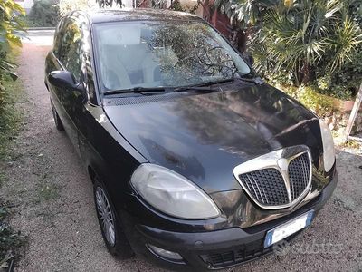 Usata Lancia Ypsilon 69 CV (50 kW) 2006 Nero Utilitaria