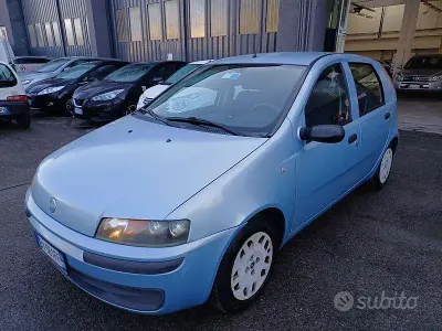 Usata Fiat Punto 60 CV (44 kW) 2002 Blu Berlina