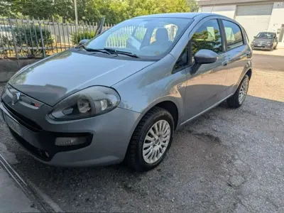 Usata Fiat Punto Evo Emotion 69 CV (50 kW) 2011 Grigio Utilitaria