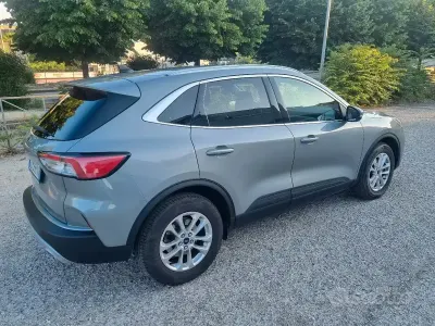 Usata Ford Kuga 120 CV (88 kW) 2020 Grigio SUV
