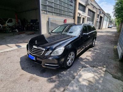 Usata Mercedes E250 Executive 204 CV (150 kW) 2010 Nero Station wagon