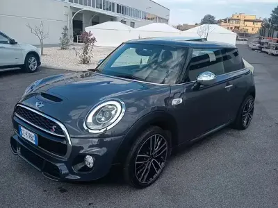 Usata Mini Cooper S Clubman 192 CV (141 kW) 2017 Grigio Station wagon