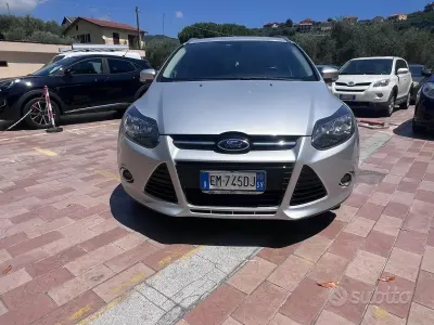 Usata Ford Focus Titanium 116 CV (85 kW) 2012 Grigio Station wagon