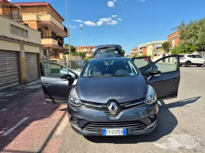 Usata Renault Clio IV Life 90 CV (66 kW) 2019 Grigio Berlina