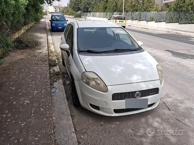 Usata Fiat Punto 75 CV (55 kW) 2008 Bianco Utilitaria