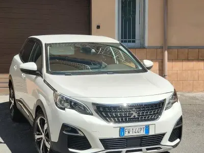 Usata Peugeot 3008 2019 Bianco SUV