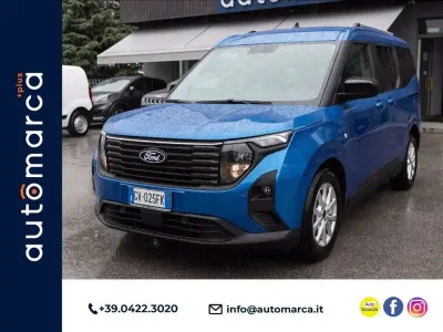 Usata Ford Tourneo Courier Titanium 126 CV (92 kW) 2024 Blu Monovolume