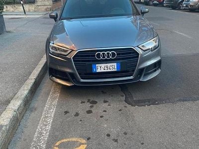 Usata Audi A3 Sportback Sport 116 CV (85 kW) 2020 Grigio Utilitaria