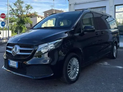Usata Mercedes V220 Executive 163 CV (119 kW) 2021 Nero Monovolume