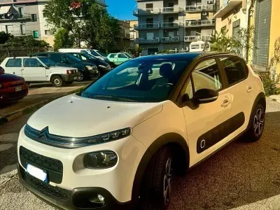 Usata Citroën C3 83 CV (61 kW) 2019 Bianco Utilitaria