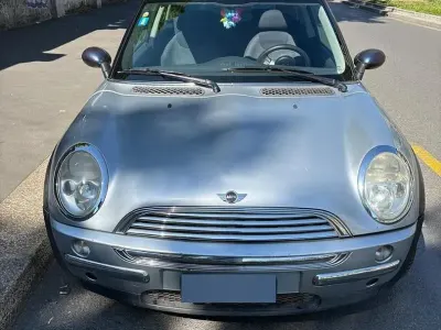 Usata Mini Cooper 116 CV (85 kW) 2002 Grigio Utilitaria