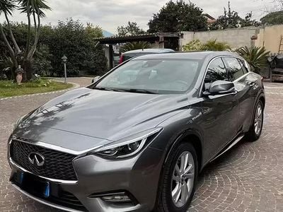 Usata Infiniti Q30 110 CV (80 kW) 2016 Grigio Berlina