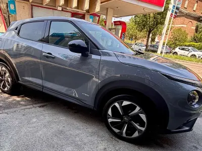 Usata Nissan Juke N-Connecta 143 CV (105 kW) 2024 Argento SUV