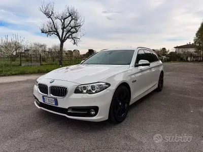 Usata BMW 520 Luxury Line 218 CV (160 kW) 2013 Bianco Station wagon