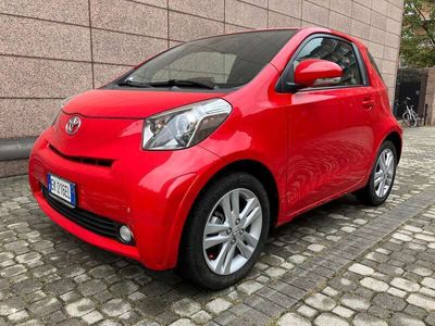 Toyota iQ