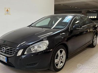 Usata Volvo S60 203 CV (149 kW) 2012 Nero Berlina
