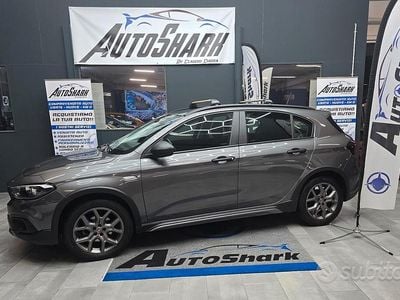 Usata Fiat Tipo Cross 101 CV (74 kW) 2021 Grigio Berlina