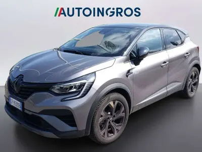 Usata Renault Captur Engineered 92 CV (67 kW) 2023 Nero SUV