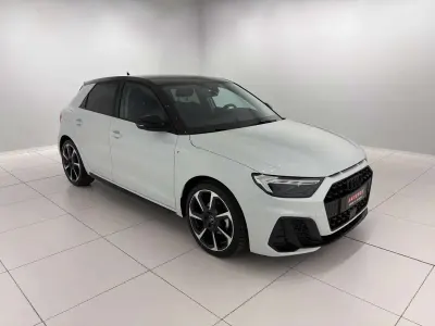 Usata Audi A1 Sportback S-Line 116 CV (85 kW) 2025 Bianco ghiaccio / tetto nero m Utilitaria