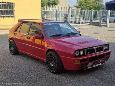 Usata Lancia Delta 215 CV (158 kW) 1993 Rosso Utilitaria
