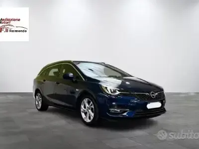 Usata Opel Astra Elegance 131 CV (96 kW) 2020 Blu Station wagon