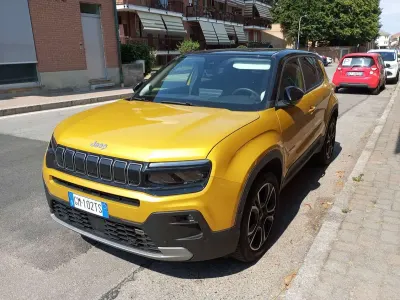 Usata Jeep Avenger Longitude 101 CV (74 kW) 2023 Giallo SUV