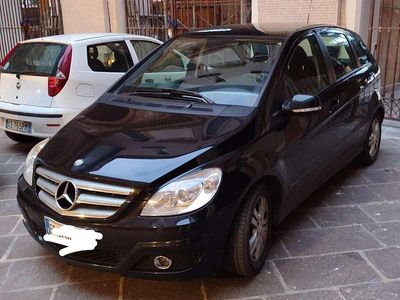 Mercedes B180