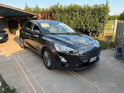 Usata Ford Focus Titanium 125 CV (91 kW) 2018 Grigio Berlina
