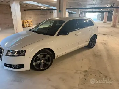 Usata Audi A3 105 CV (77 kW) 2010 Bianco Utilitaria