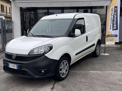 Usata Fiat Doblò Lounge 103 CV (75 kW) 2019 Bianco Monovolume
