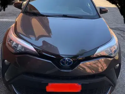 Usata Toyota C-HR Business Edition 152 CV (111 kW) 2021 Grigio SUV