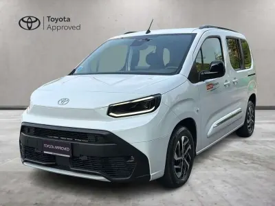 Usata Toyota Proace City City 131 CV (96 kW) 2024 Bianco Monovolume