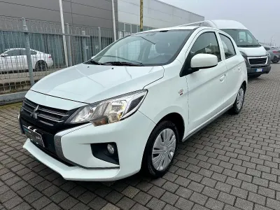 Usata Mitsubishi Space Star 71 CV (52 kW) 2020 Bianco Utilitaria