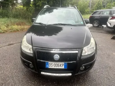 Usata Fiat Sedici 107 CV (78 kW) 2008 Nero SUV