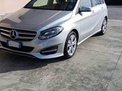 Usata Mercedes B180 109 CV (80 kW) 2016 Utilitaria