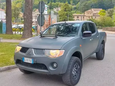 Käytetty Mitsubishi L200 129 HP (94 kW) 2007 Harmaa Nouto