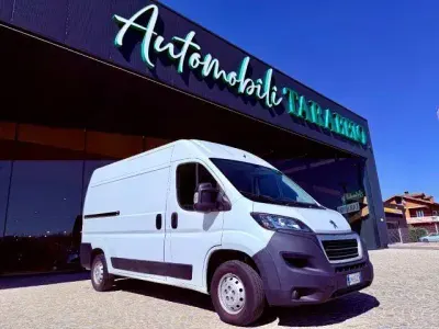 Gebraucht Peugeot Boxer 131 PS (96 kW) 2018 Weiß Van