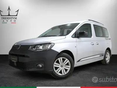 Begagnad VW Caddy 122 HK (89 kW) 2022 Silver Minibuss