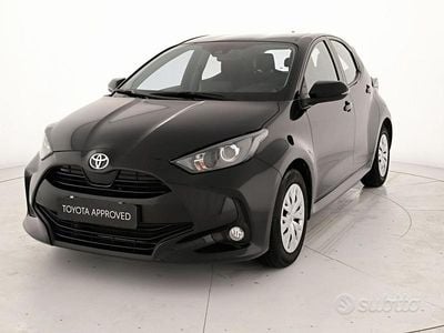 Black met Usata 2022 Toyota Yaris Active Utilitaria | 14.900 € (Buon prezzo)