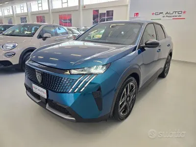 Usata Peugeot 3008 Allure 136 CV (100 kW) 2025 Blu SUV