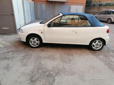 Usata Fiat Punto Cabriolet 60 CV (44 kW) 1997 Bianco Cabrio