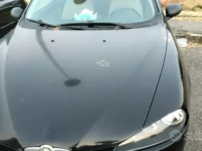 Usata Alfa Romeo 147 105 CV (77 kW) 2006 Nero Utilitaria