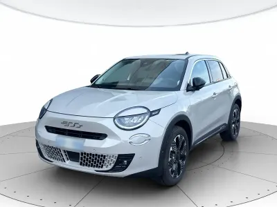 Usata Fiat 600 La Prima 100 CV (73 kW) 2025 Beige SUV
