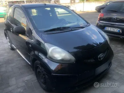 Gebraucht Toyota Aygo Sol 54 PS (39 kW) 2007 Schwarz Kleinwagen