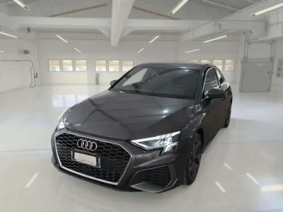 Usata Audi A3 S-Line 150 CV (110 kW) 2024 Grigio Berlina