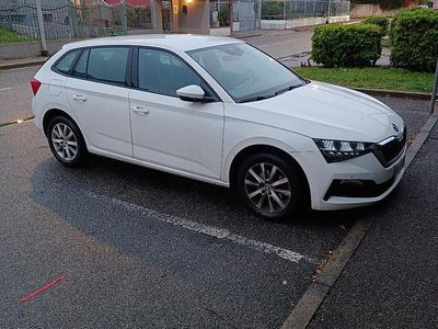 Usata Skoda Scala Ambition 116 CV (85 kW) 2021 Bianco Utilitaria