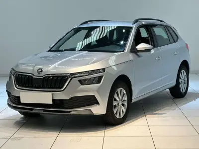 Usata Skoda Kamiq Ambition 110 CV (80 kW) 2022 Argento SUV