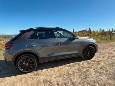 Usata VW T-Roc Style 110 CV (80 kW) 2022 Grigio SUV