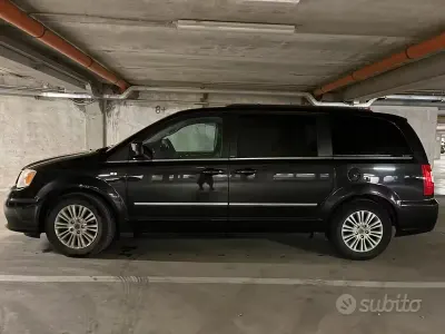 Usata Lancia Voyager